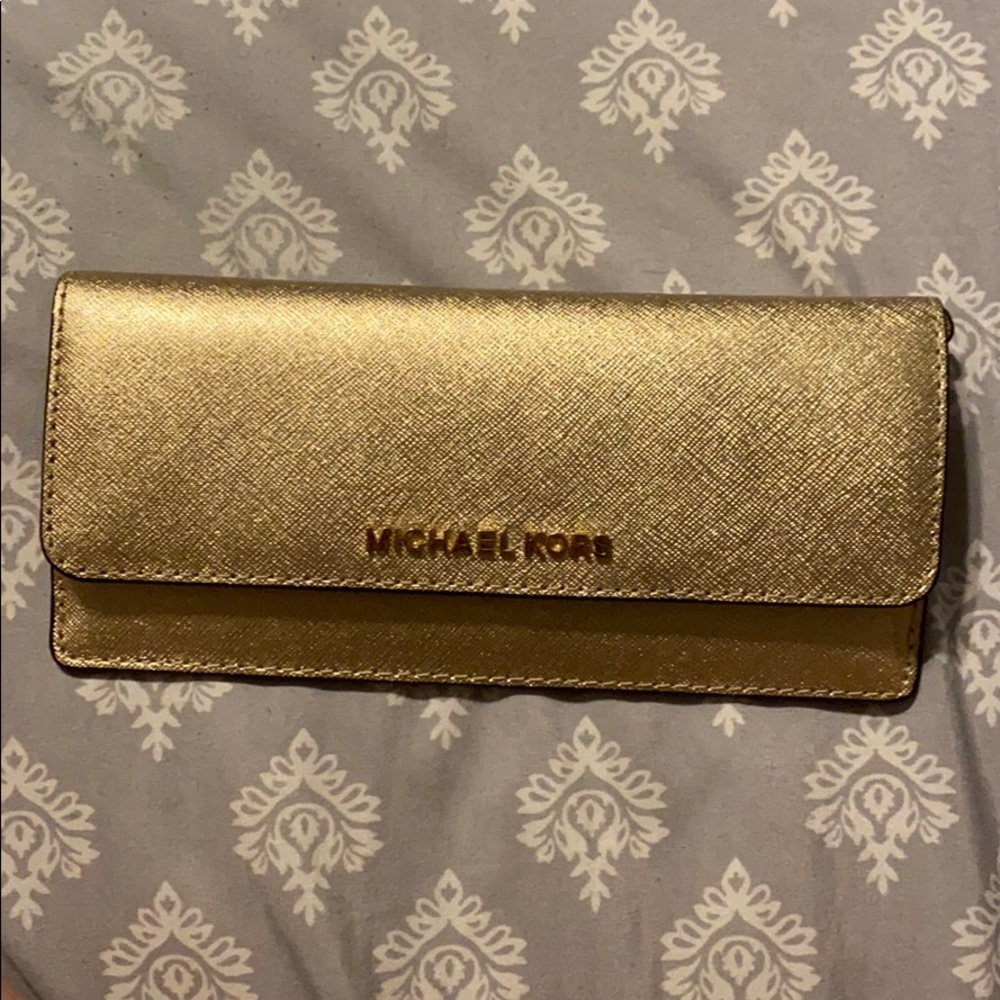 michael kors gold wallet
